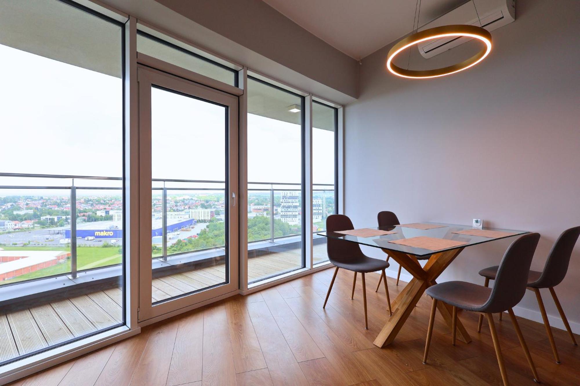 Penthouse 96, #st55, 17 Pietro, Fv Parking Balkon Apartment
